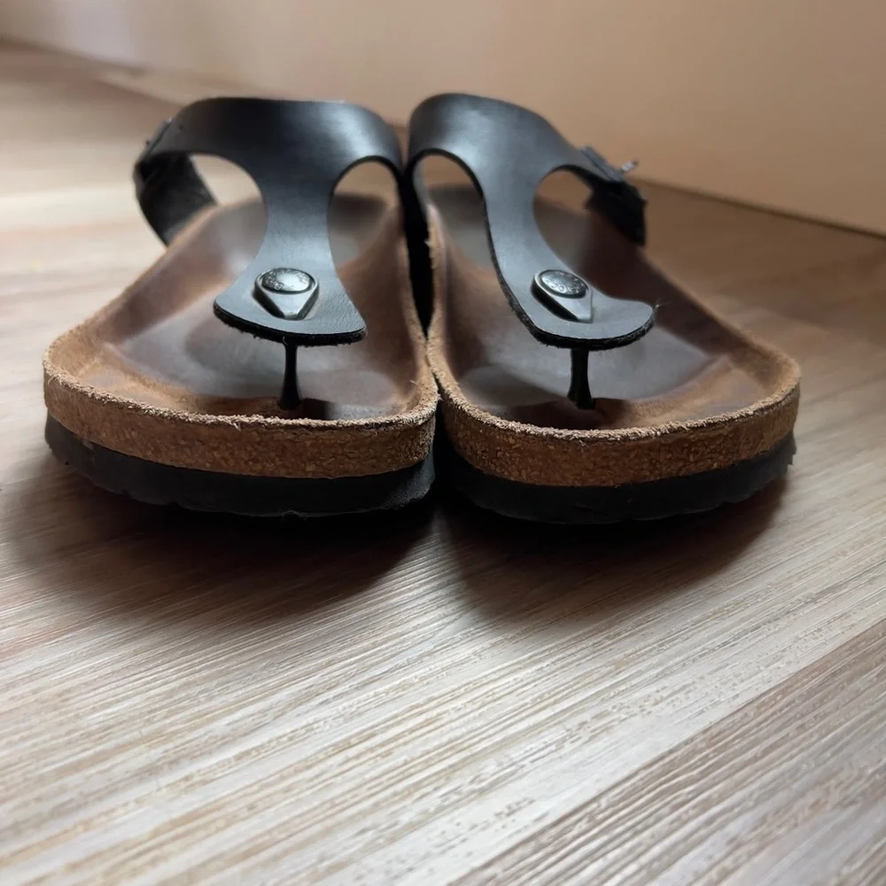 Birkenstock Gizeh Sandals Size 38 (US 7- 7.5) – black leather Thong Sandals - Picture 3 of 9